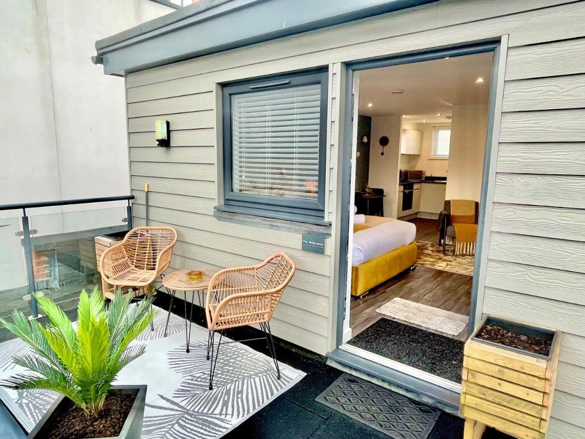 A Cozy Hideaway With Balcony - Close To Beach Bournemouth Buitenkant foto